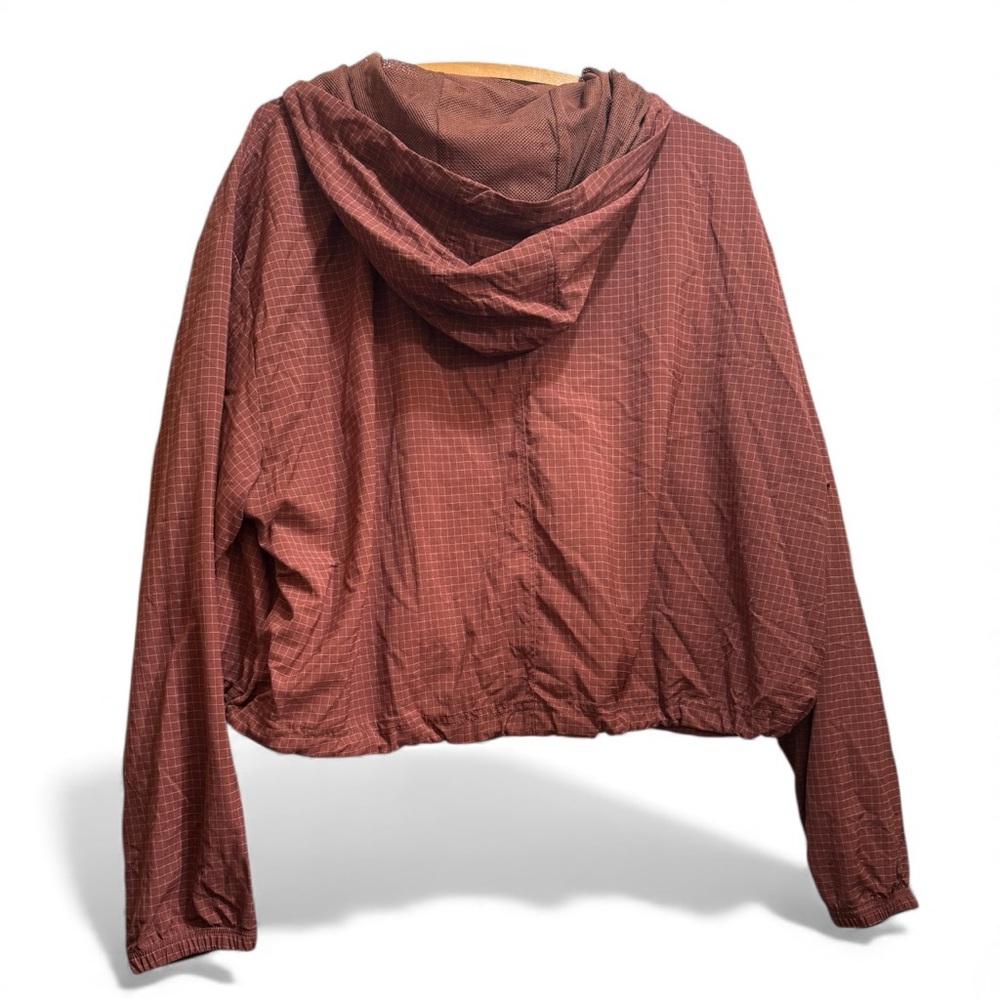 Fabletics Ripstop Cropped Cargo Jacket - Picture 3 of 6